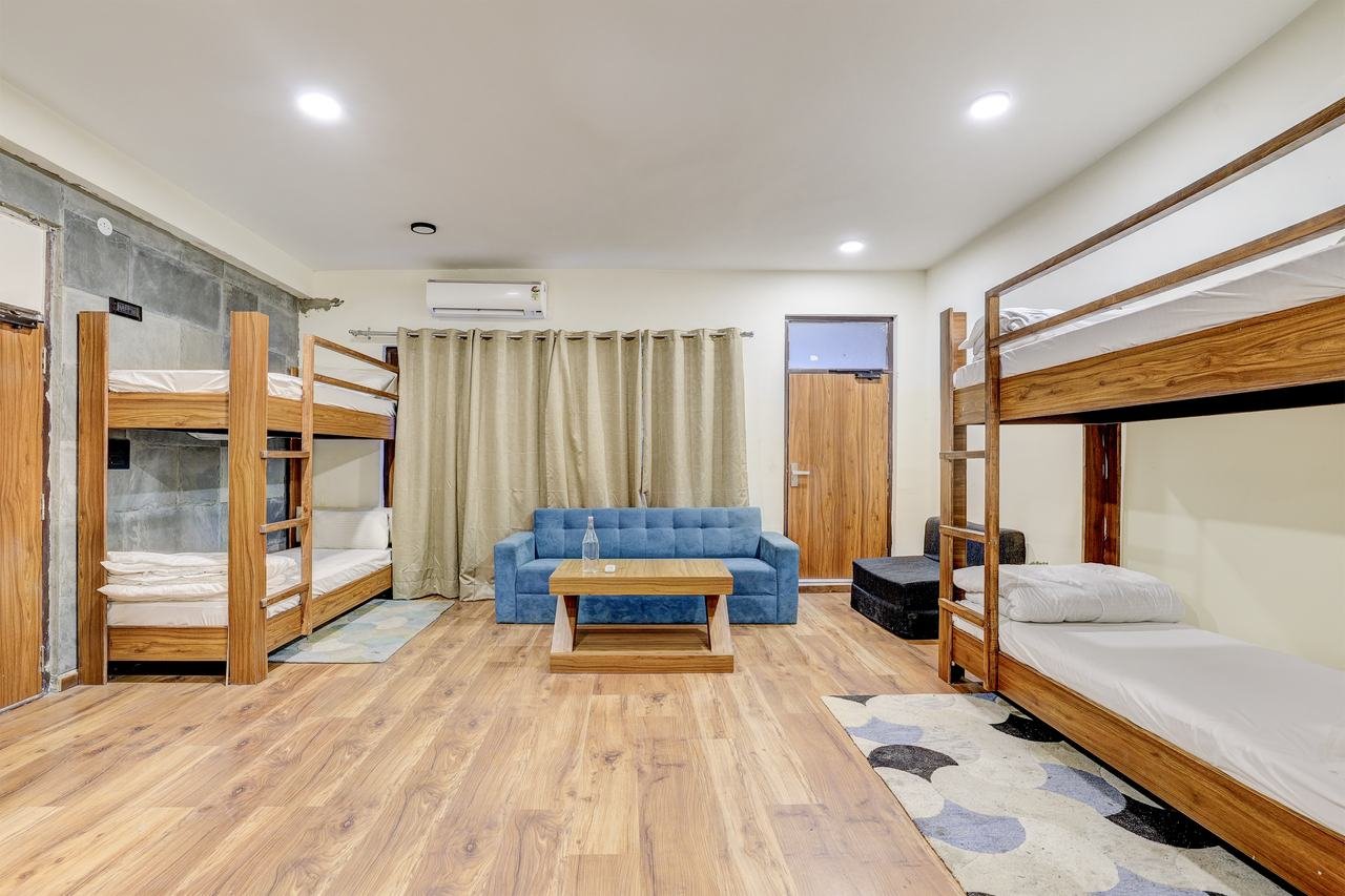 Deluxe Bunk Room at Utpala House Sissu